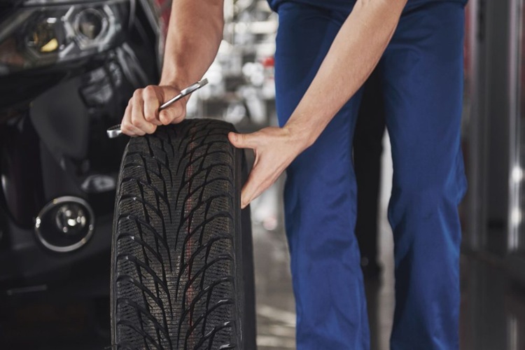 Selçuk En Yakın Lastikçi