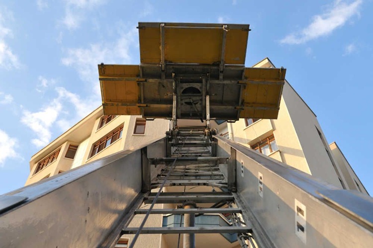 Erdemli Asansör Kiralama