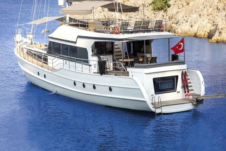 Fethiye Özel Gün Tekne Kiralama Seçerken Nelere Dikkat Edilmeli?