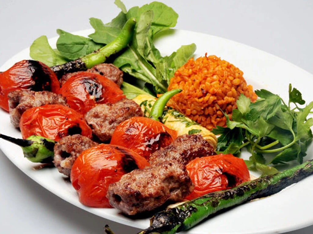 Şanlıurfa Domatesli Kebap Siparişi Seçerken Nelere Dikkat Edilmeli?